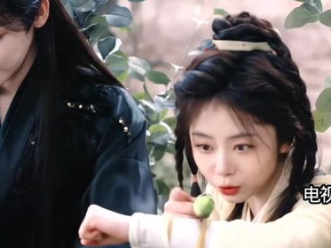 侯明昊谭松韵演绎现代爱情传奇：强制爱了，心动瞬间