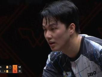 “足球盛宴：向鹏4比2力克安宰贤，精彩对决诠释竞技魅力”