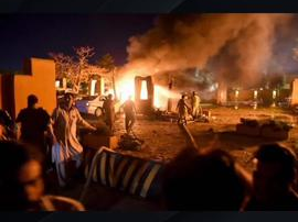 纽约街头成群三轮车夫拉客计时收费