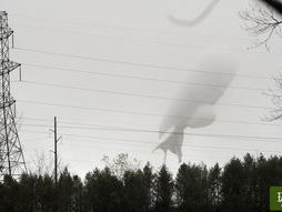 美军紧急出动F16战机应对突发情况