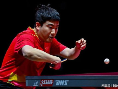 “林诗栋4比0横扫梁靖崑，强势夺冠！”